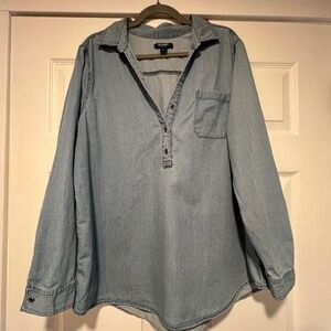 Old Navy Women’s Chambray Tunic Top - EUC - light denim blue - XL
